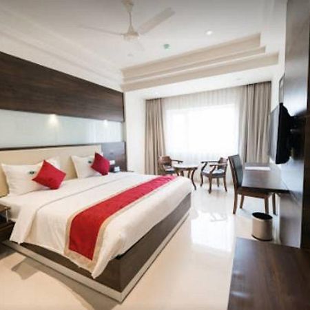 Park Continental Hotel Hyderabad Exterior foto